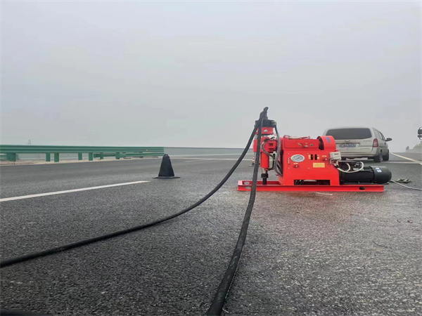 麻章马路路基路面开裂下沉注浆加固灌浆